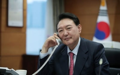 尹 당선인, 네덜란드 총리와 통화…"반도체산업 협력 확대하자"