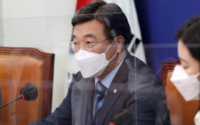 윤호중 "카지노 민회장 졸속 이전 즉각 철회해야…시민의 재산권 침해"