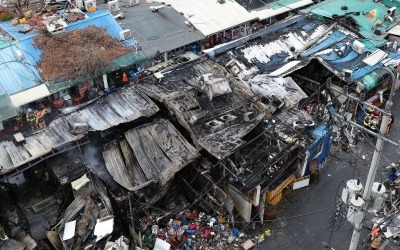 마장동 먹자골목 화재로 점포 9곳 불타…인명피해는 없어