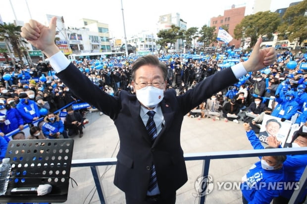 이재명 제주부터 경부선 상행 유세…인물론으로 중도공략 '영끌'