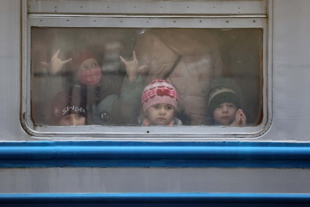 [속보] 우크라이나 "수미 등 주요 도시서 민간인 대피 실시"