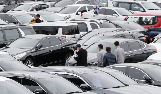 저렴한 車가 사라진다…"생계용 차 구매 계층에 지원 필요"