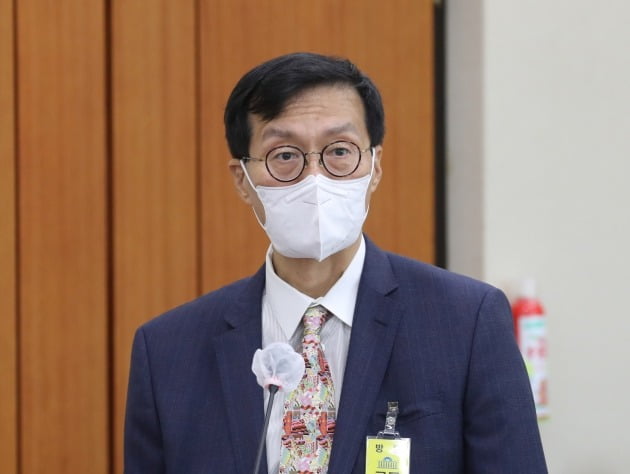 한국은행 총재 후보자의 '화려한 넥타이'…무슨 의미일까 [조미현의 BOK 워치]