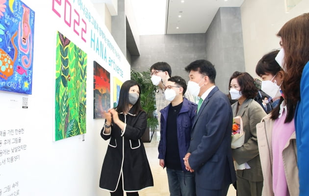 하나금융, 발달장애 예술가 공모전 '하나 아트버스' 시상식 개최