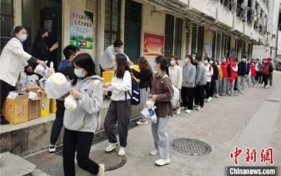 中 대학생, 노동절 연휴 5일간 금족령…"학교 밖 못 나간다"