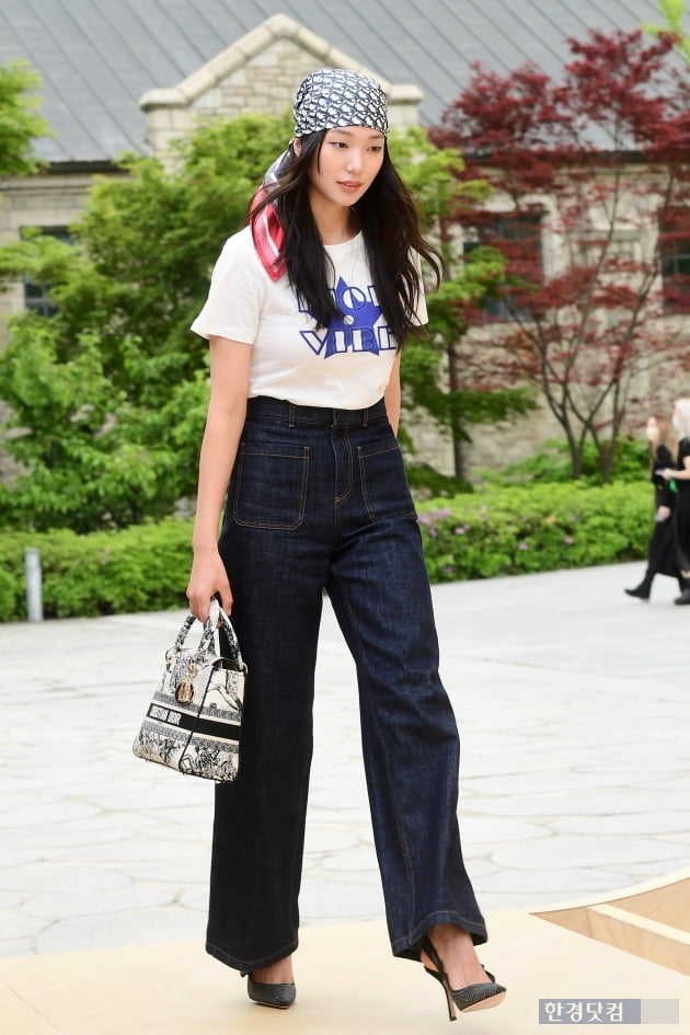 [포토] 이호정, '어마어마한 다리길이에 눈길'