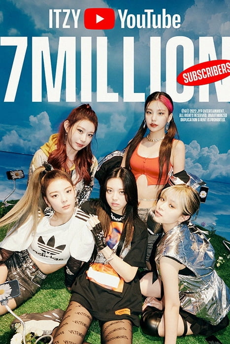 ITZY, 유튜브 채널 구독자 수 700만 돌파…전 세계 이목 집중시킨 다채로운 콘텐츠 인기