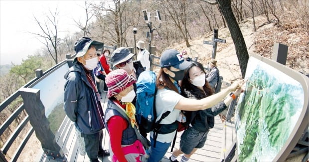 [포토] 북악산, 54년 만에 시민들 곁으로 