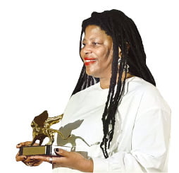 흑인 여성 조각가 시몬 레이 '황금사자상'