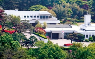 윤석열 관저, 외교장관 공관 확정 한달간 서초동 자택서 출근