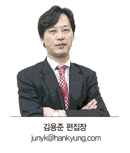 [EDITOR's LETTER] 우리는 어떻게 여기까지 왔을까 