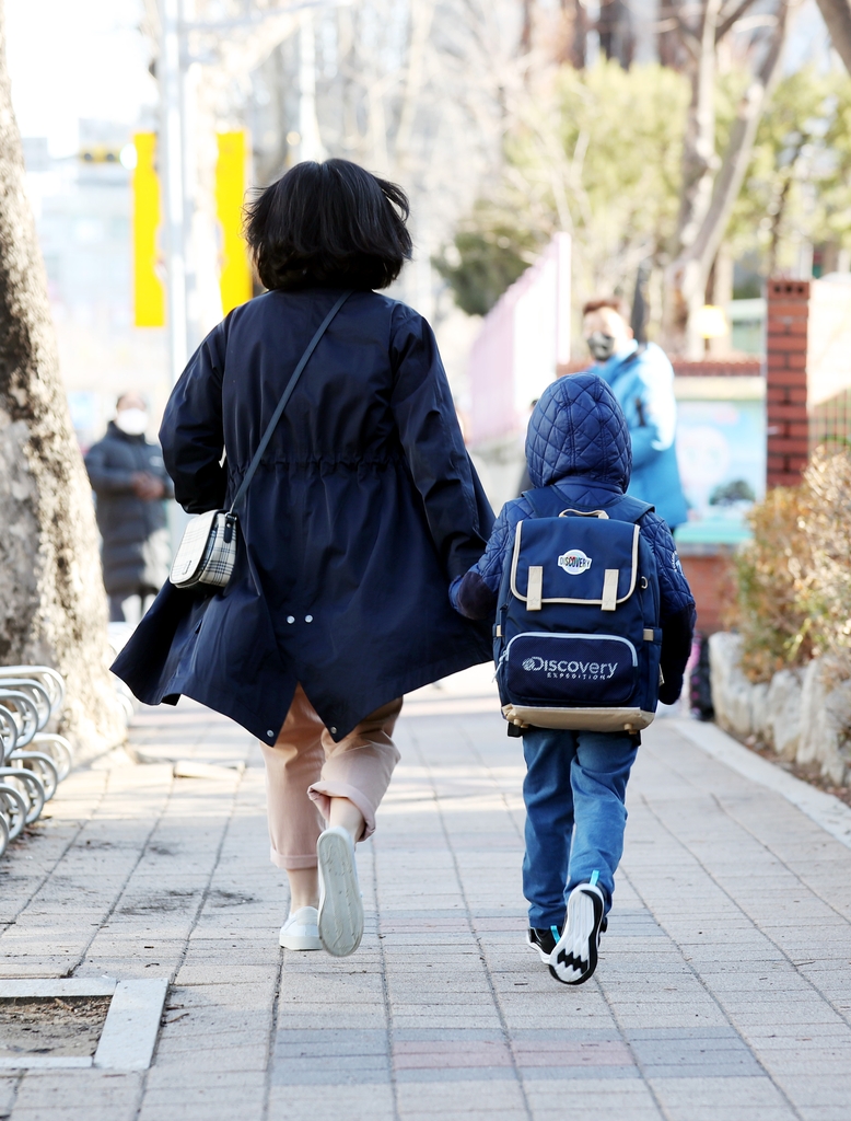 오세훈 "여성 고용위기 심각"…'장롱 자격증 되살리기' 프로젝트