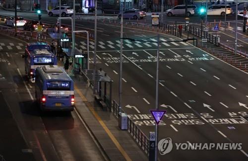 거리두기 완화에 서울 올빼미버스 노선 9→14개로 늘린다