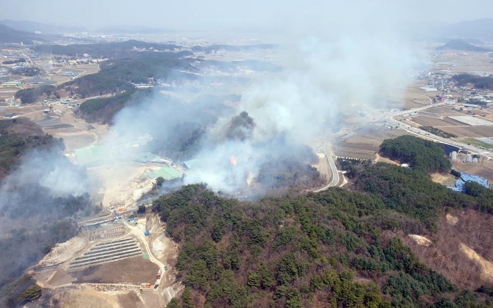 경기북부 5개 시·군서 크고 작은 산불 잇따라(종합)