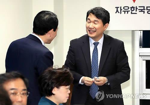 이주호 전 장관, 서울시교육감 출마…"보수후보 단일화하겠다"