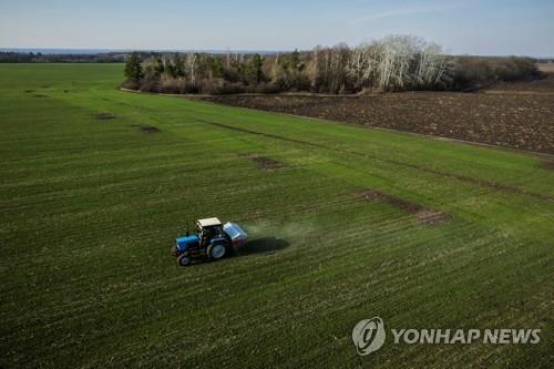 WTO "우크라전 탓 올해 글로벌 무역 성장세 반토막"