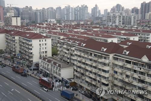 美당국자 "중국식 봉쇄 효과 못내…백신·치료제에 초점 둬야"