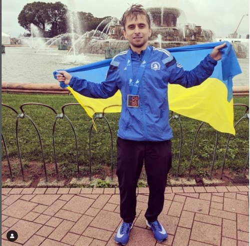 [우크라침공] 보스턴 마라톤 출전 몰차노프 "우크라이나 국민과 함께 달렸다"