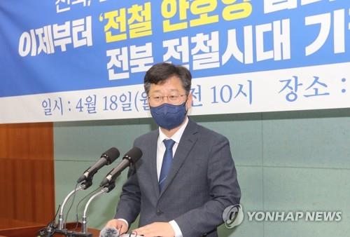 안호영 "송하진 지지자들의 김관영 지지는 송 지사 정신 훼손"