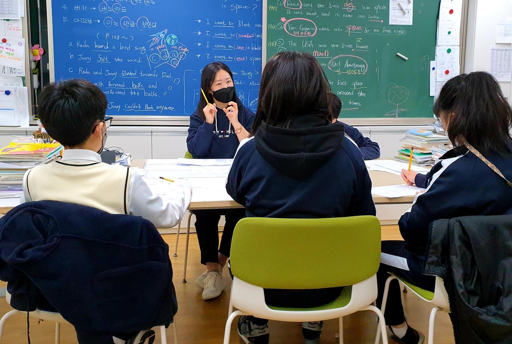 "모든 아이의 동행을 꿈꿉니다"…장애학생들 버팀목 특수교사들