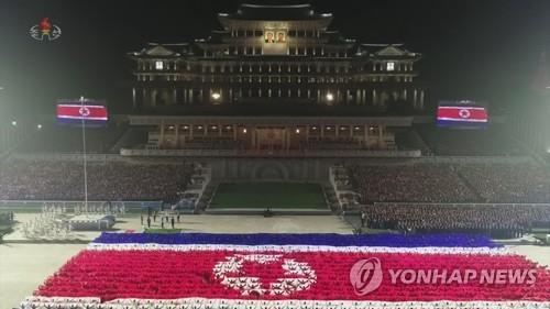 '항공기 운항·버스 집단주차'…위성사진서 北열병식 준비정황