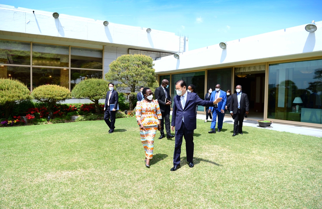 정의용, 탄자니아와 외교장관회담…양국 협력방안 논의