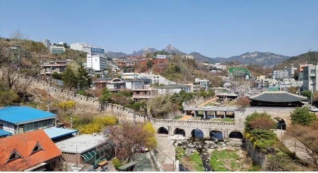 서울시, 한양 수호 성곽 세계유산 등재 추진…탕춘대성 발굴조사