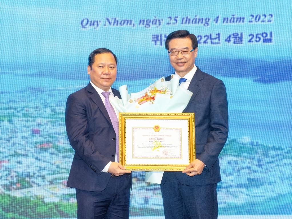용산구, 베트남 퀴논시에 우호 26주년 기념 '형제정' 건립
