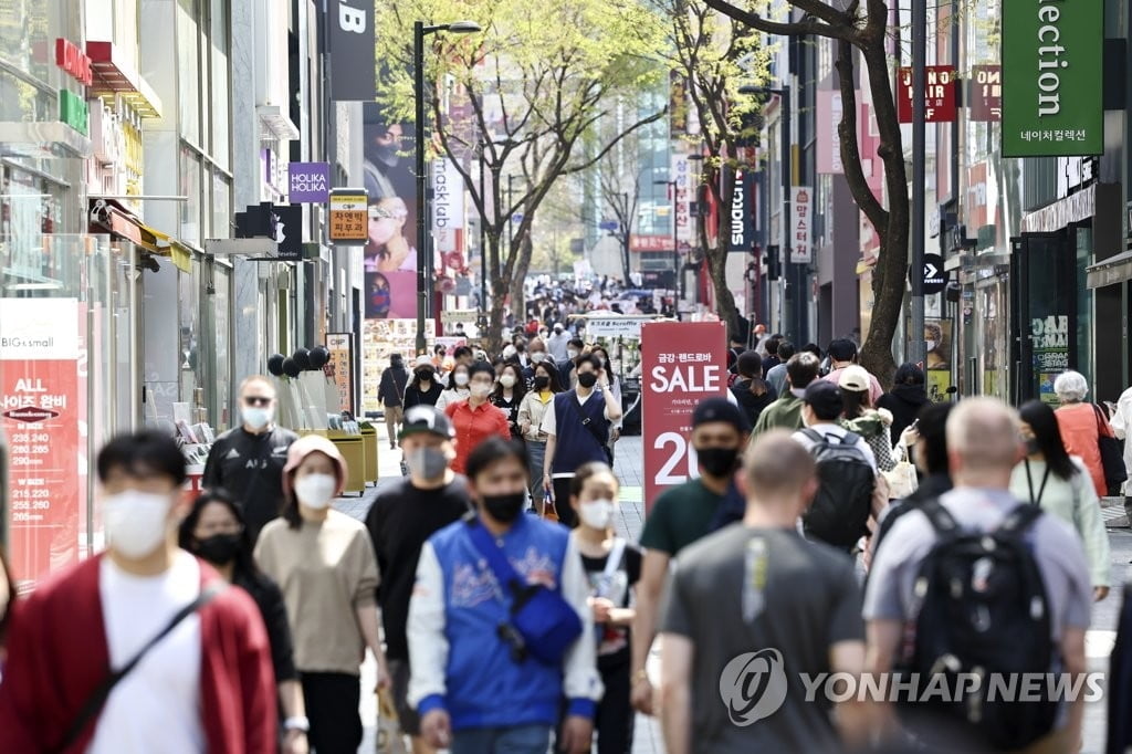 "마스크 언제 벗나요?"…다음주 '엔데믹' 선언하나