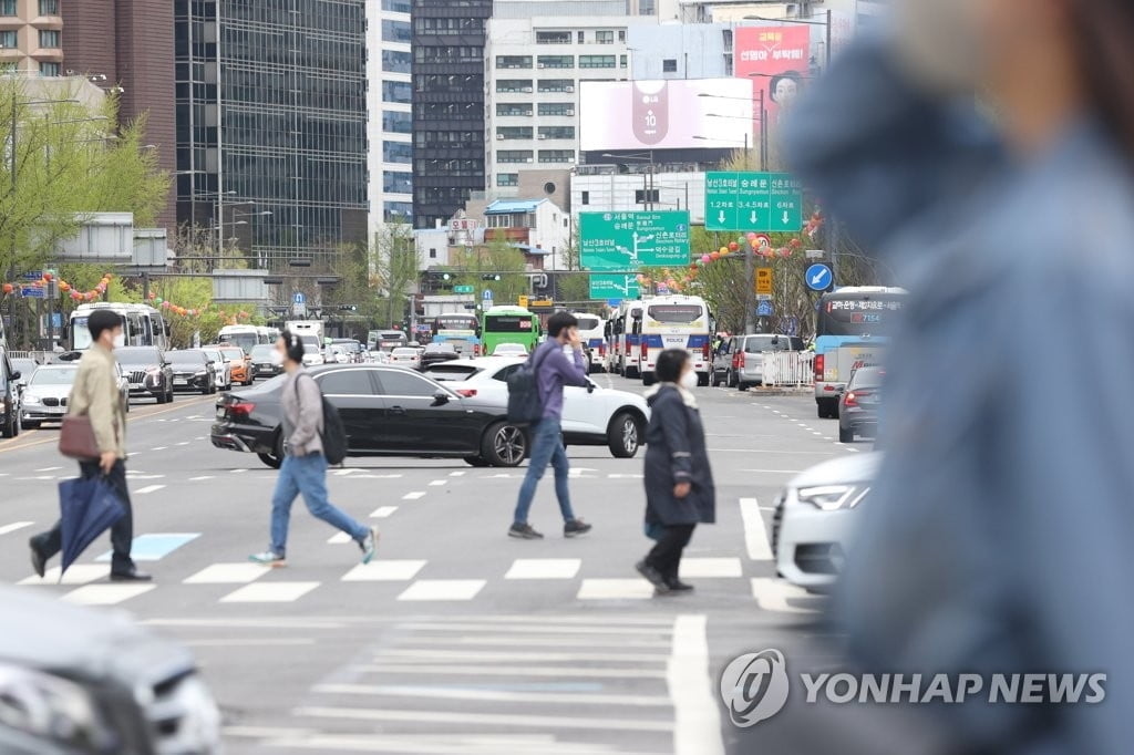 내일 아침 최저 6도 '쌀쌀'…새벽부터 황사 영향