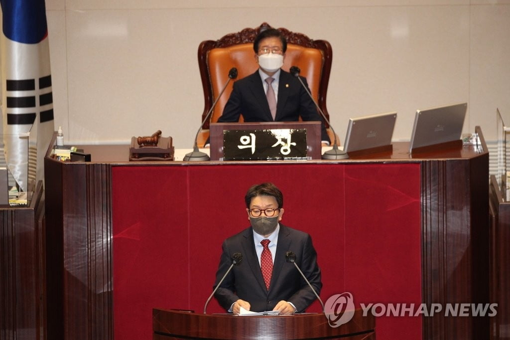 국힘, '검수완박' 필리버스터 시작…첫 타자 권성동