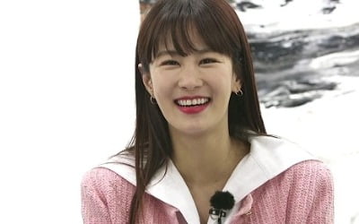 김지민, ♥김준호와 열애 후 첫 예능…숨길 수 없는 미소 '눈길' ('하우스대역전')