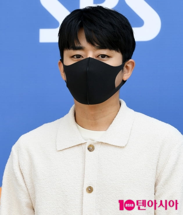 [TEN 포토] 손호준 '우주를 담은 눈동자'