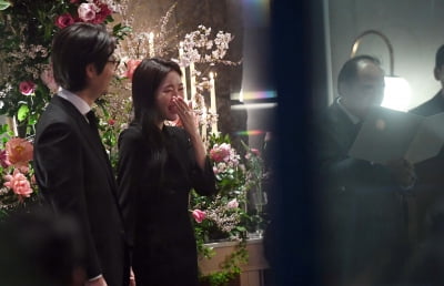 [단독][TEN 포토] 김태현♥미자 '미소 만발 결혼식'
