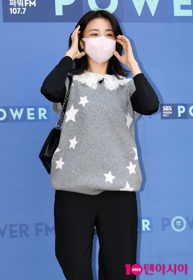 [TEN 포토] 박하선 '방송국을 밝히는 미모'