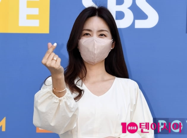 [TEN 포토] 박솔미 '오랜만에 인사드려요'