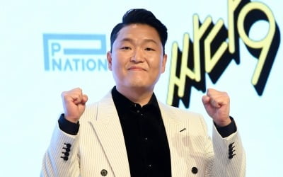 '컴백' 싸이 "'싸다9' 12곡 중 7곡 비디오 공개…감정을 담은 앨범"