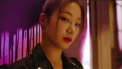 '하이브 최초 걸그룹' 르세라핌, 데뷔곡 '피어리스' MV 티저 공개