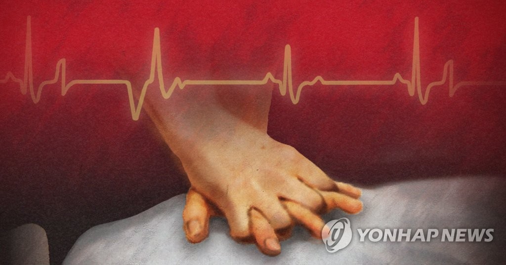 비번날 강릉 여행 중 식당서 쓰러진 시민 살린 서울 소방관