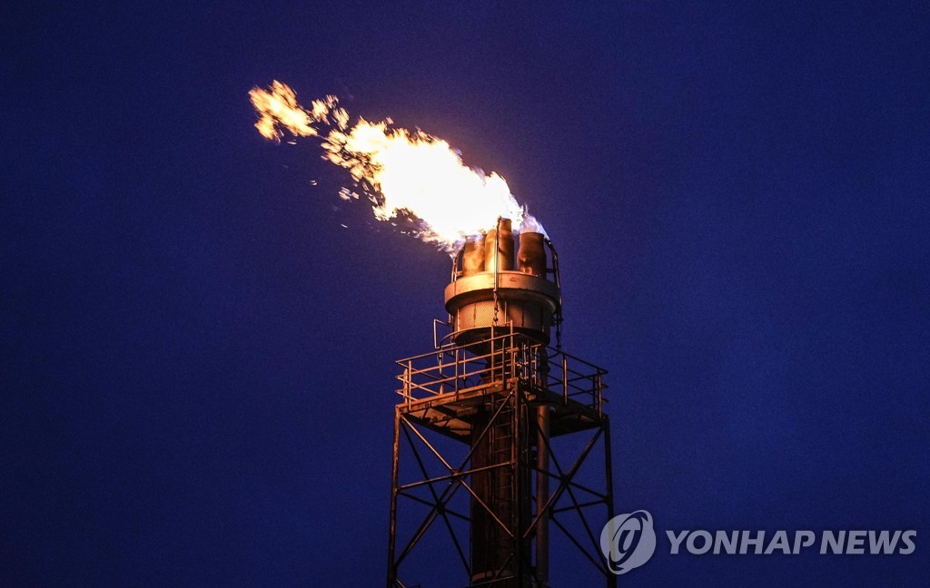 [우크라 침공] 강경 전환 독일 "EU 반드시 러 석유금수해야" 공개발언