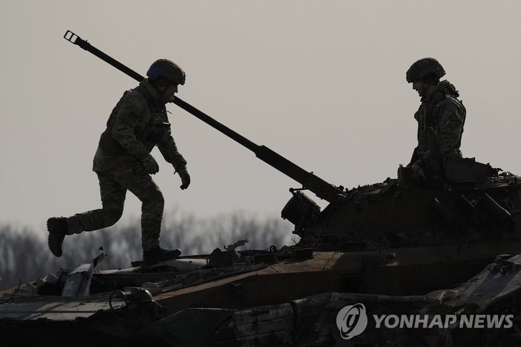 [우크라 침공] 러군 중대실책 9가지는…WP "상대 오판해놓고 플랜B도 없어"