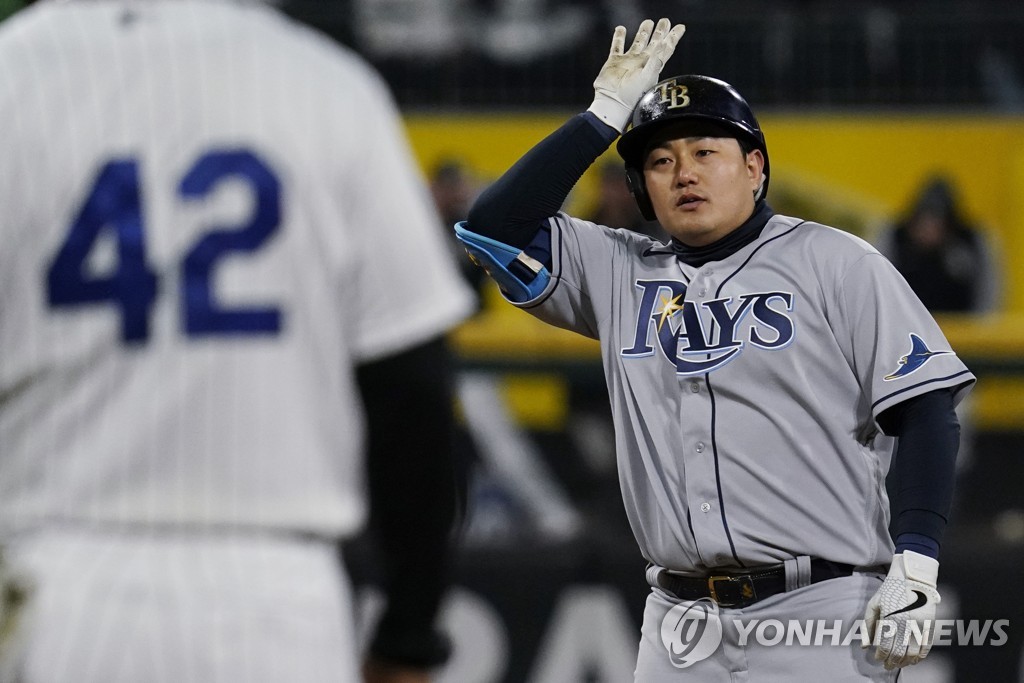 뜨거운 MLB 최지만, 왼손 투수 두들겨 큼지막한 1타점 2루타