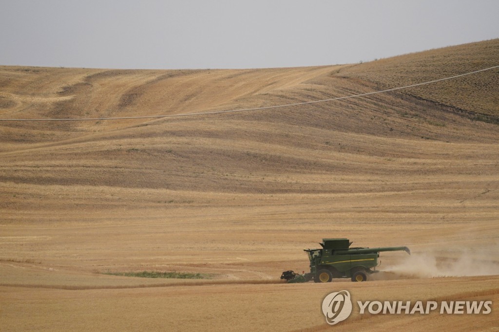 [우크라 침공] 밀 등 가격 천정부지에 글로벌 곡물기업 이익 '껑충'