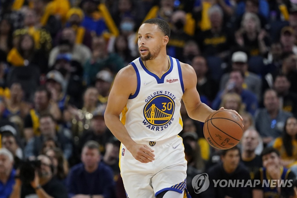 '커리＋풀 맹활약' GSW, '요키치 퇴장' 덴버 잡고 PO 2연승