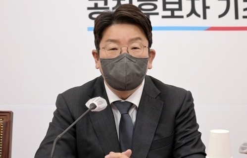 권성동, '방관은 수치' DJ어록 거론 "문대통령 거부권 행사해야"