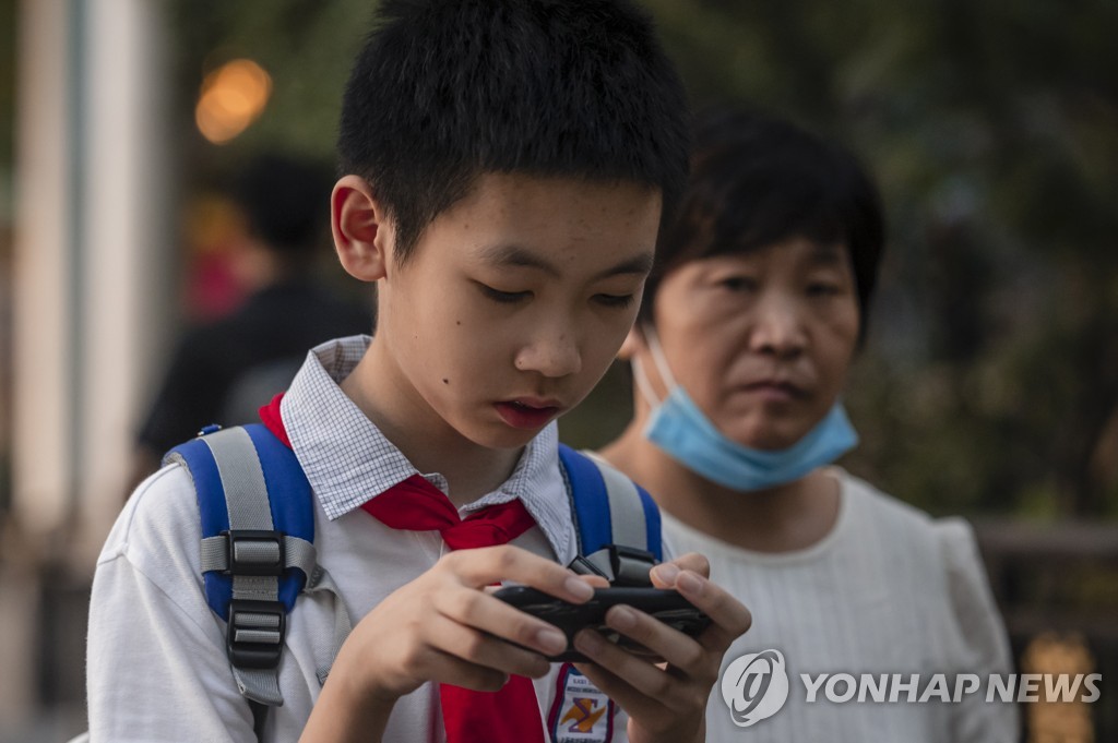 "중국 게임 신규허가 재개했지만 외국 게임 전망은 암울"