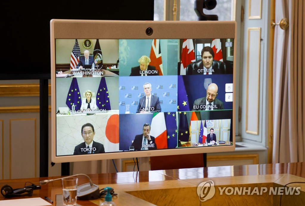 [우크라 침공] 동부전투 개시에 바이든, 동맹·협력국과 화상회의