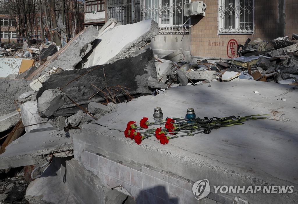 [우크라 침공] 피신하다 러시아군 총격에 죽거나 다친 아이들