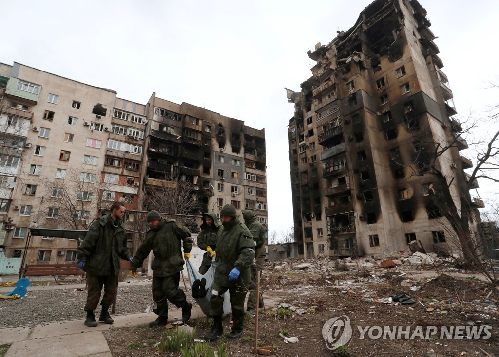 [우크라 침공] "러군, 이동식 화장시설로 시신 화장해 민간인 살해 증거 은폐"