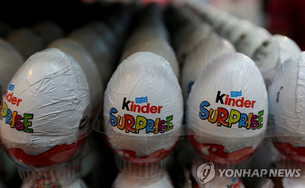 유럽서 킨더 초콜릿 먹은 아이들 식중독 증세…당국 조사 착수
